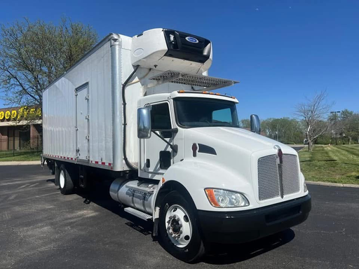 2018 KENWORTH T270 